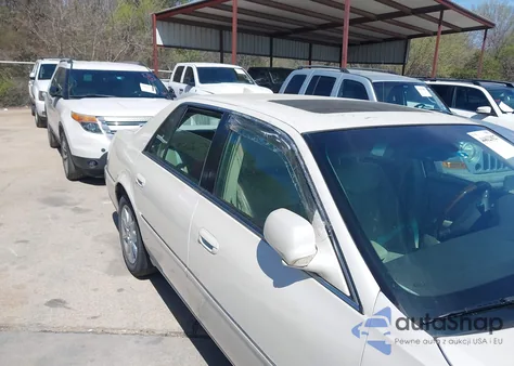 2011 Cadillac Dts Luxury Collection z USA, uszkodzony, nr VIN 1G6KD5E66BU105941